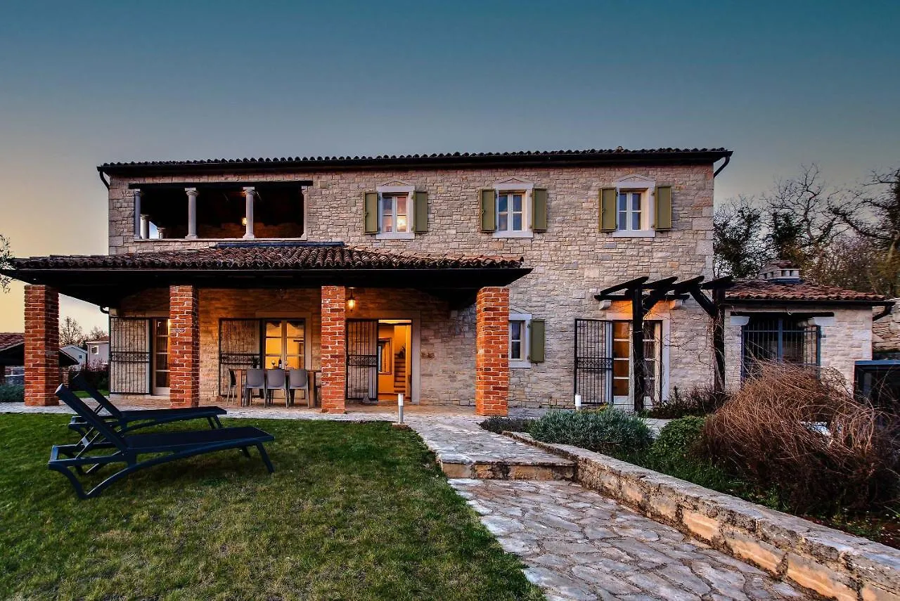 Villa Avalon - Luxury Home With Pool In The Centre Of Istria Tinjan