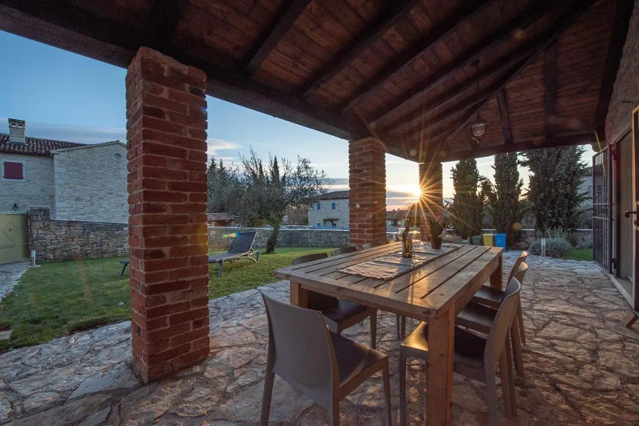 Villa Avalon - Luxury Home With Pool In The Centre Of Istria Tinjan Croatia