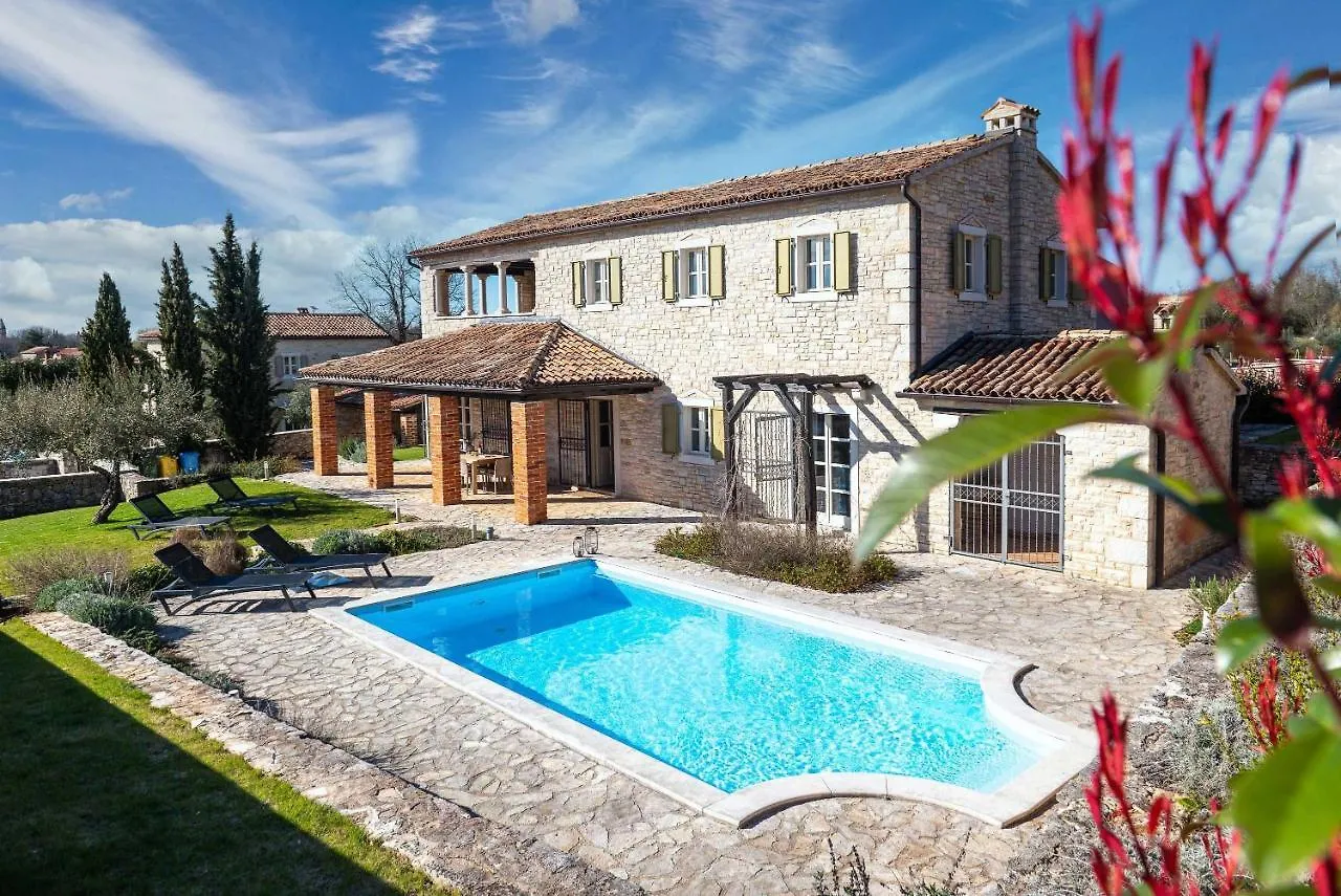 Villa Avalon - Luxury Home With Pool In The Centre Of Istria Tinjan Croatia
