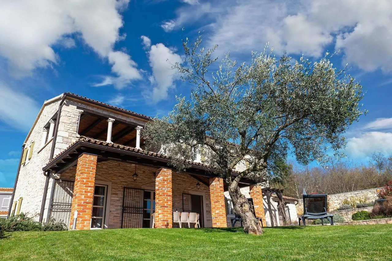 Villa Avalon - Luxury Home With Pool In The Centre Of Istria Tinjan